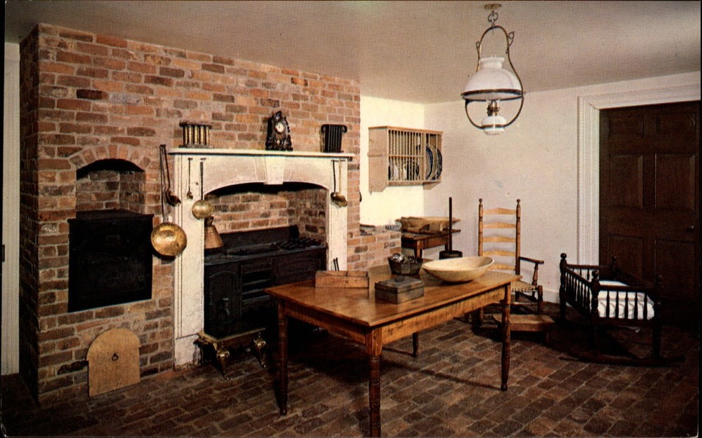 Georgia Stone Mountain Memorial Park kitchen bed warmer ~ 1950-60s postcard