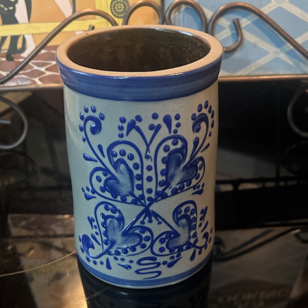 Vintage Beaumont Brothers salt-glazed stoneware small pottery canister