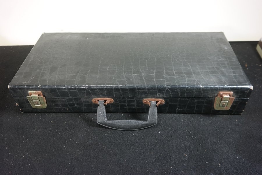 Vintage Cardinal Mah Jong Set Catalin Tiles Catalin Racks with Carry Case