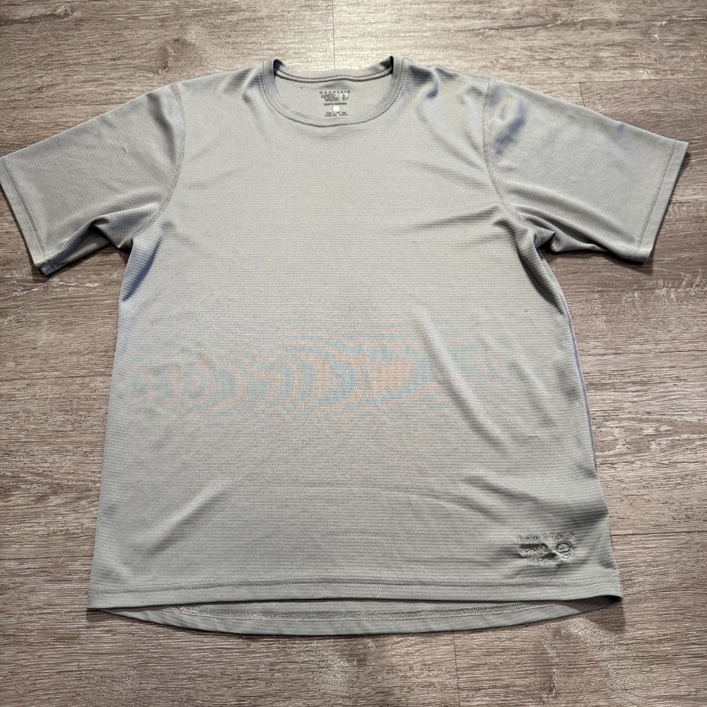 Mountain Hardwear Shirt Mens Medium Gray Short Sleeve Base Layer Tee Performance