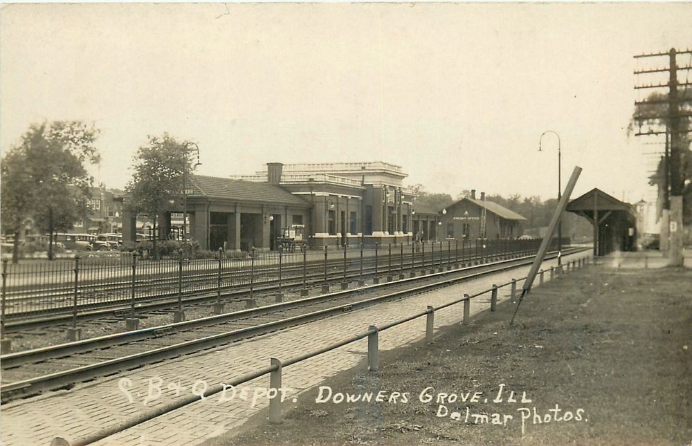 1920s Downers Grove Illinois Railroad Depot occupation RPPC Postcard 26-1296