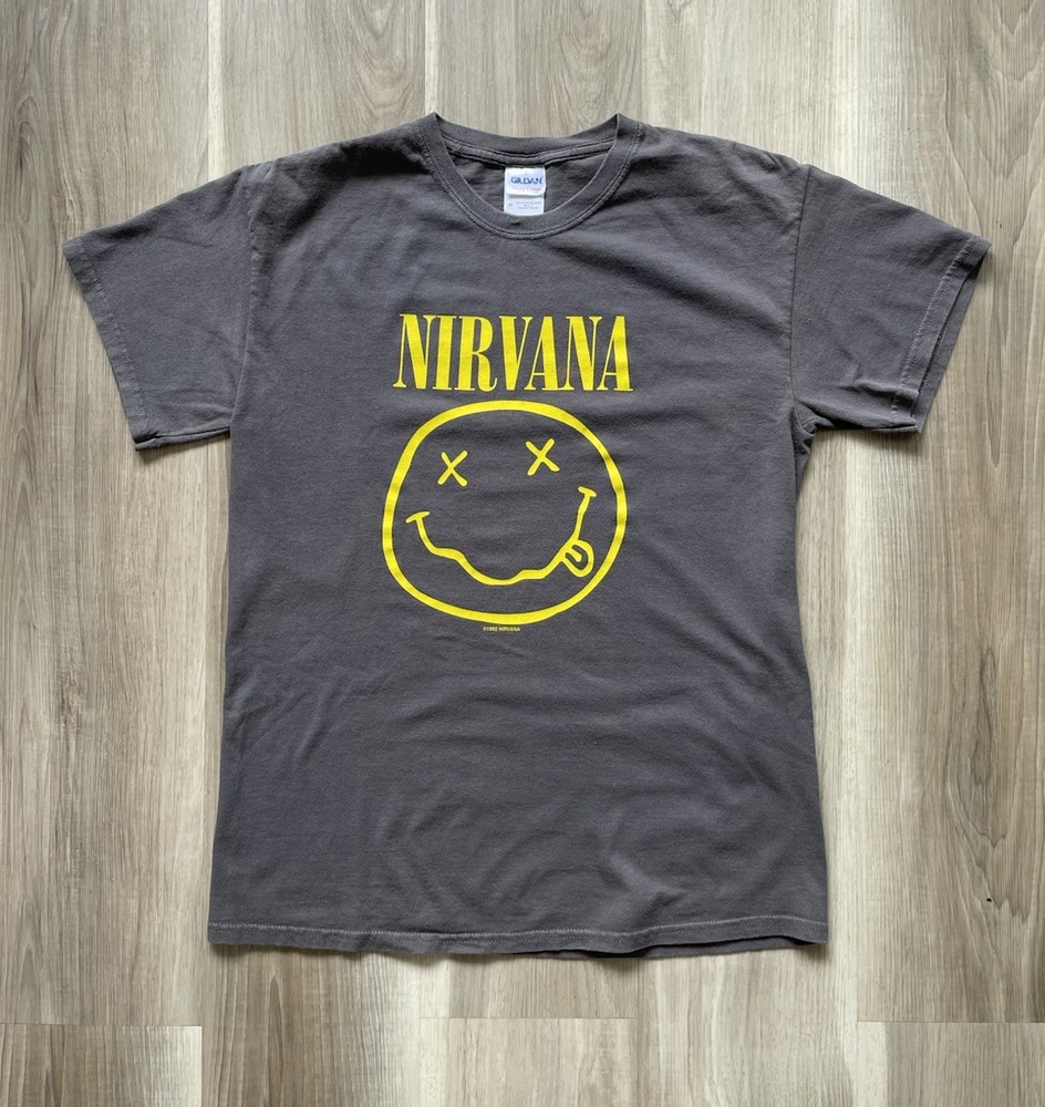Nirvana Smiley Face T-Shirt for Men Size M Gray Gildan Vintage 2008