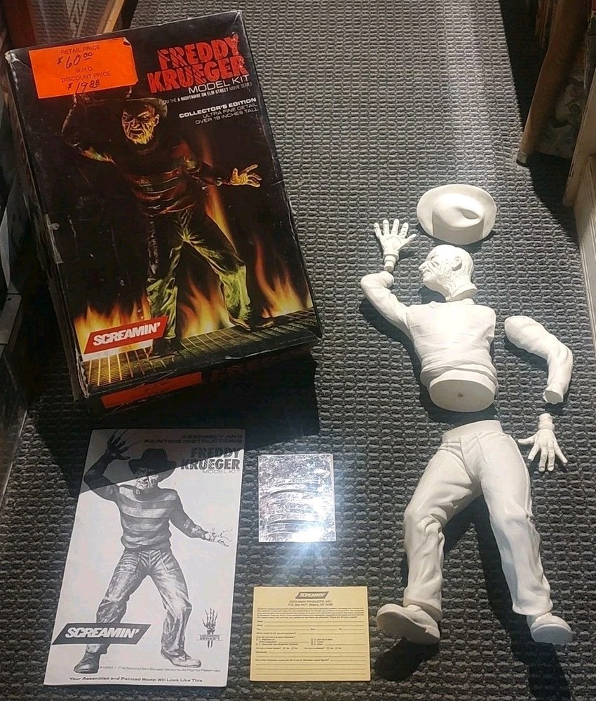 Vintage 1984 Screamin' Freddy Krueger 1/4 Scale Vinyl Model Kit Complete in Box!