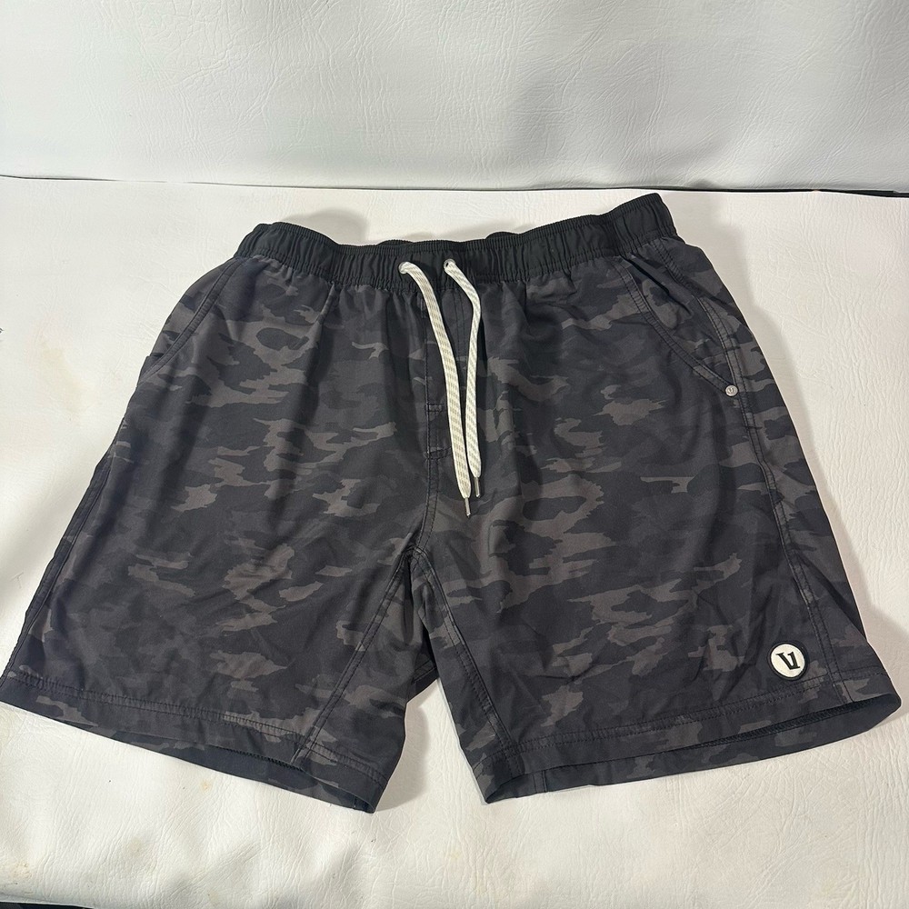 Vuori Shorts Men Sz 2XL Kore 7'' Lined Camo Zip Pocket Training V302 Gym Run