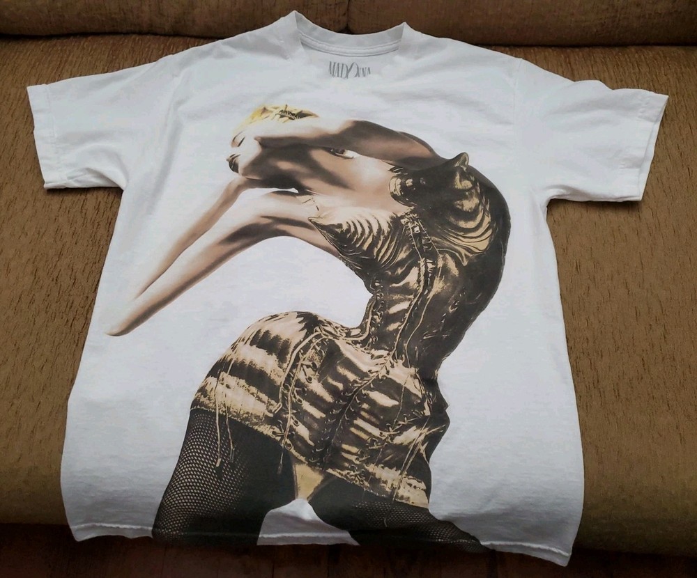 Madonna Celebration Tour 2023-2024 White T-shirt Size M Four Decades Glitter