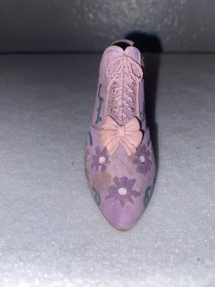 Nostalgia Embroidery Floral Painted Pump High Heel Shoe Figurine 3”