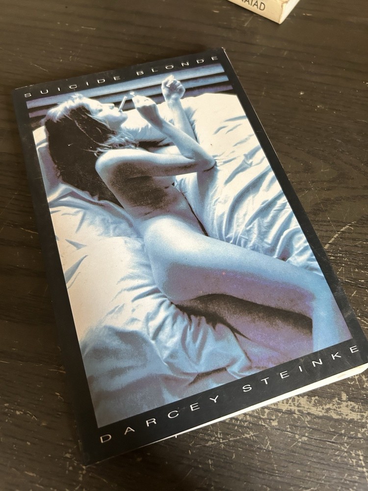 Suicide Blonde by Steinke, Darcey•Very Good Condition