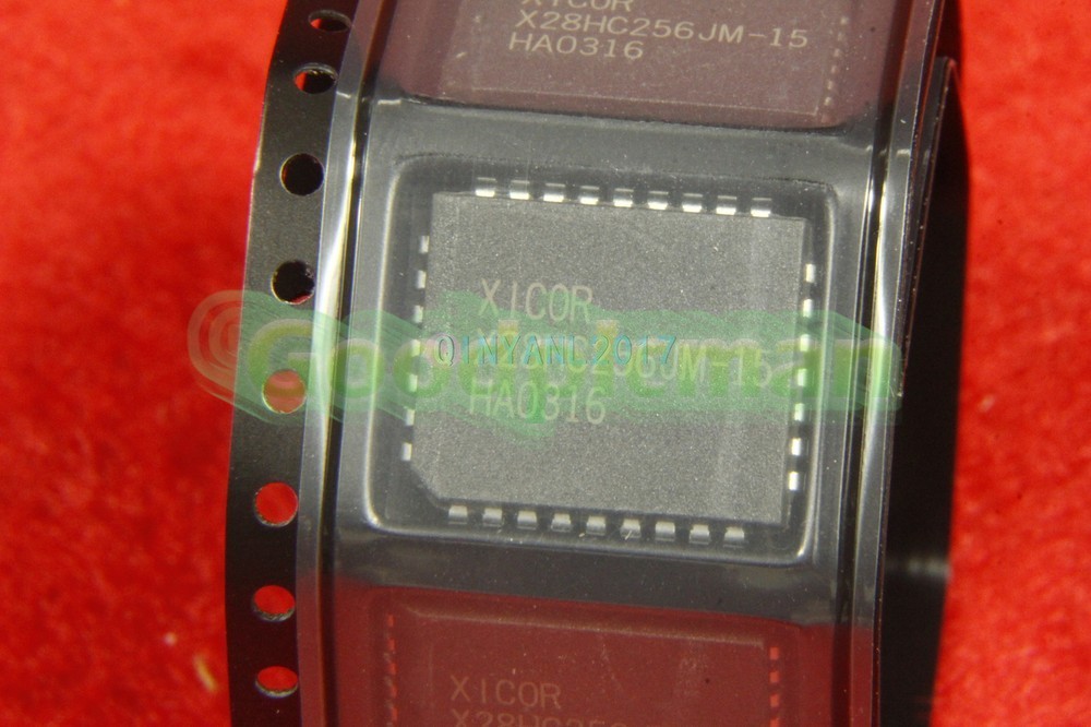 10PCS Encapsulation:PLCC-32,IC X28HC256JM-15