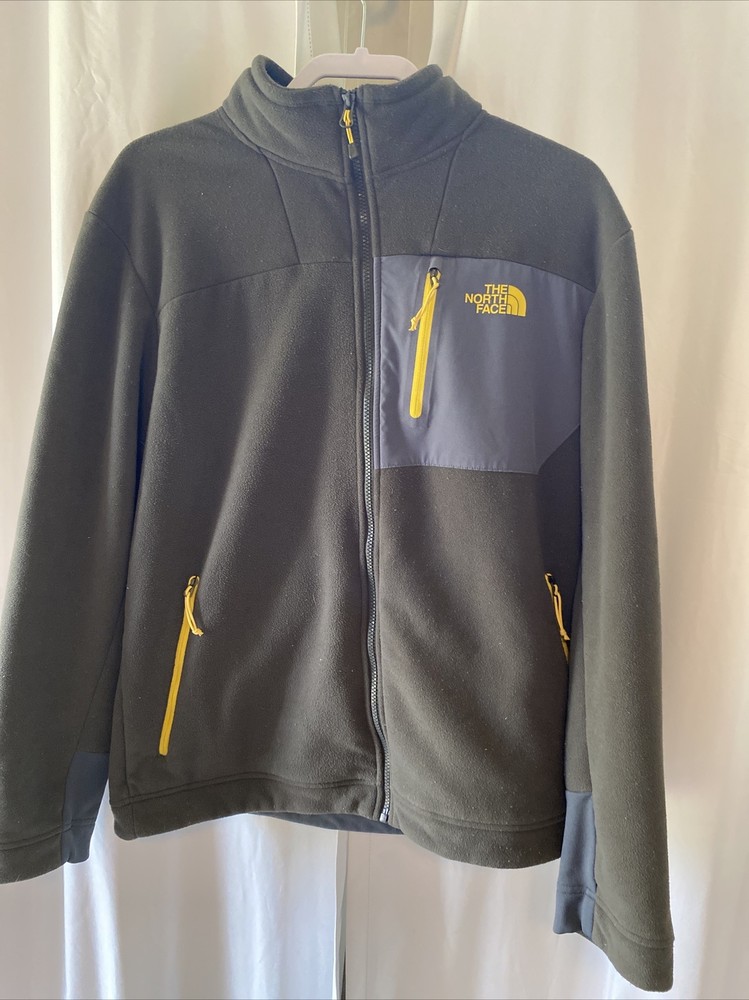The North Face Men’s Large Green Fleece Jacket with Zipper Pockets