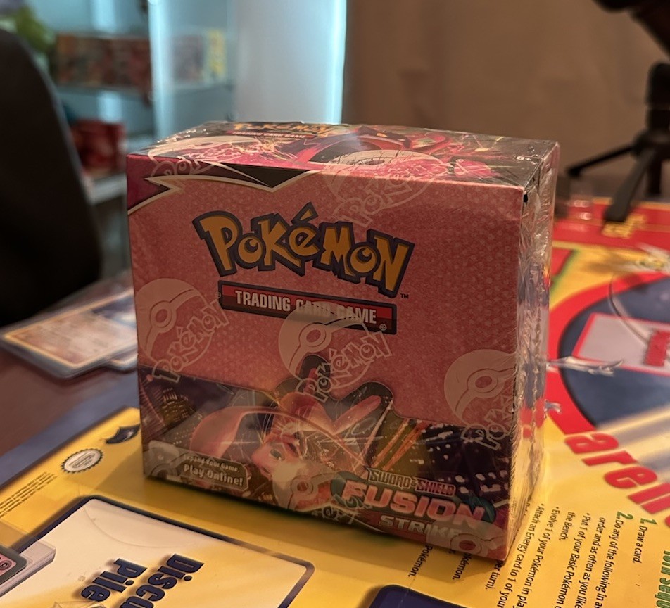 Pokémon TCG Sword & Shield Fusion Strike Booster Box English Sealed