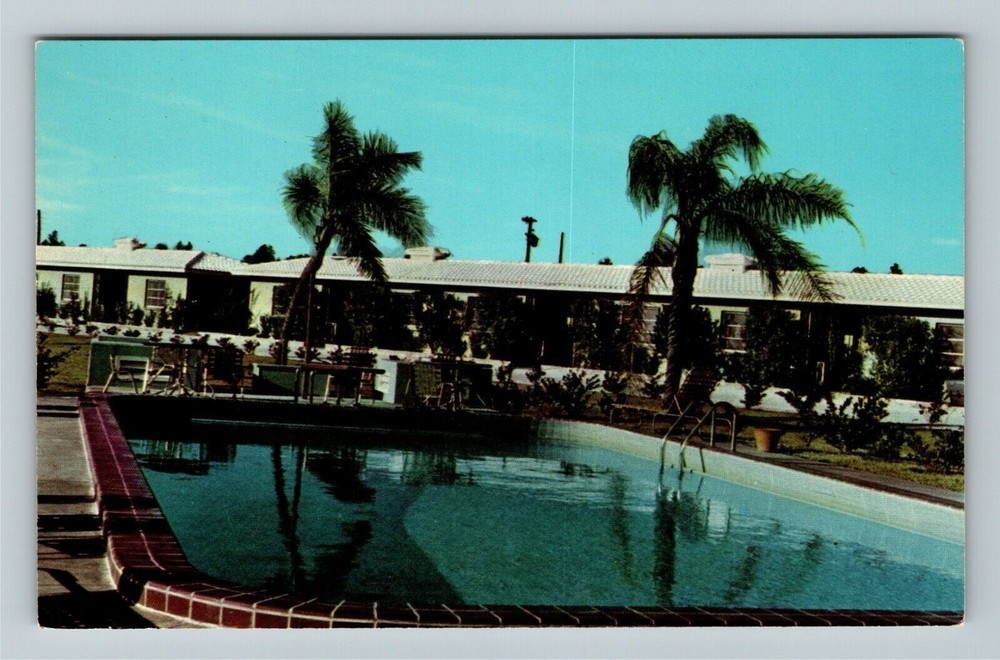 Lake City FL-Florida, Holiday Motel & Restaurant Vintage Souvenir Postcard