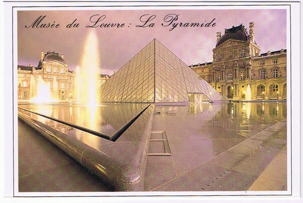 Postcard Musee du Louvre La Pyramide Paris France