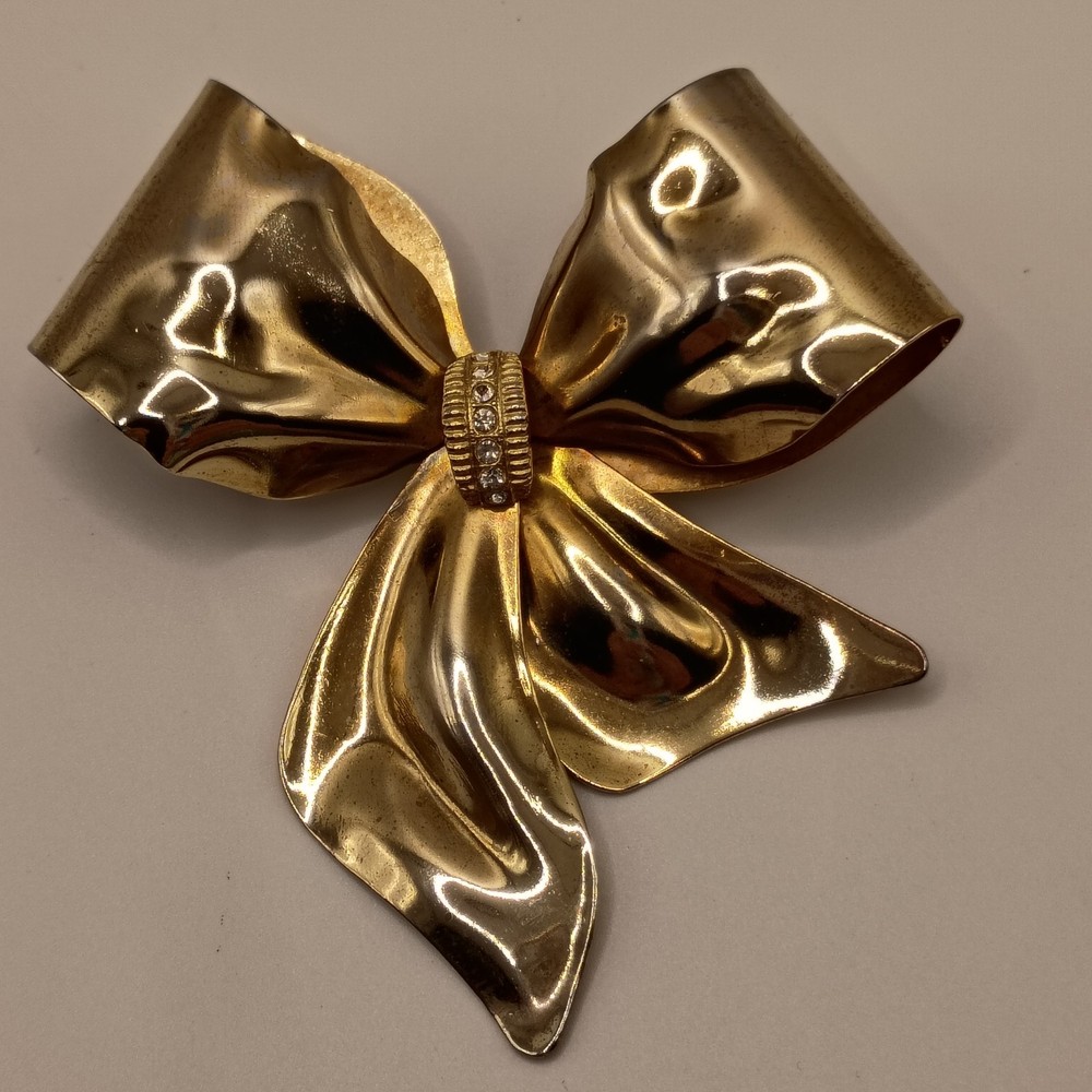 Vintage Gold Tone Ribbon Bow Brooch Rhinestone Accent Bold Elegant Statement