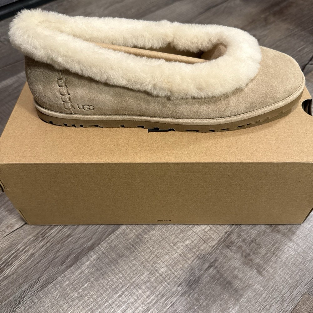 Ugg Zora ballet Flat Sand Women’s Size 9,5