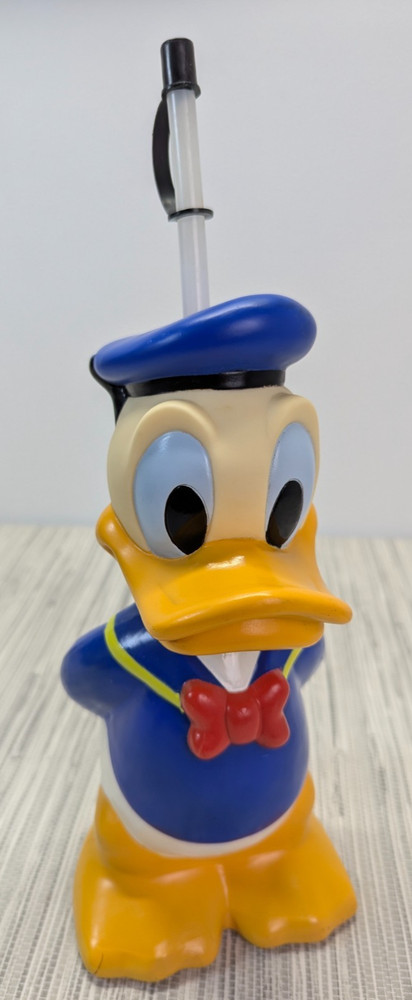 Disney Donald Duck Plastic Straw Park Sipper Cup Figure 10
