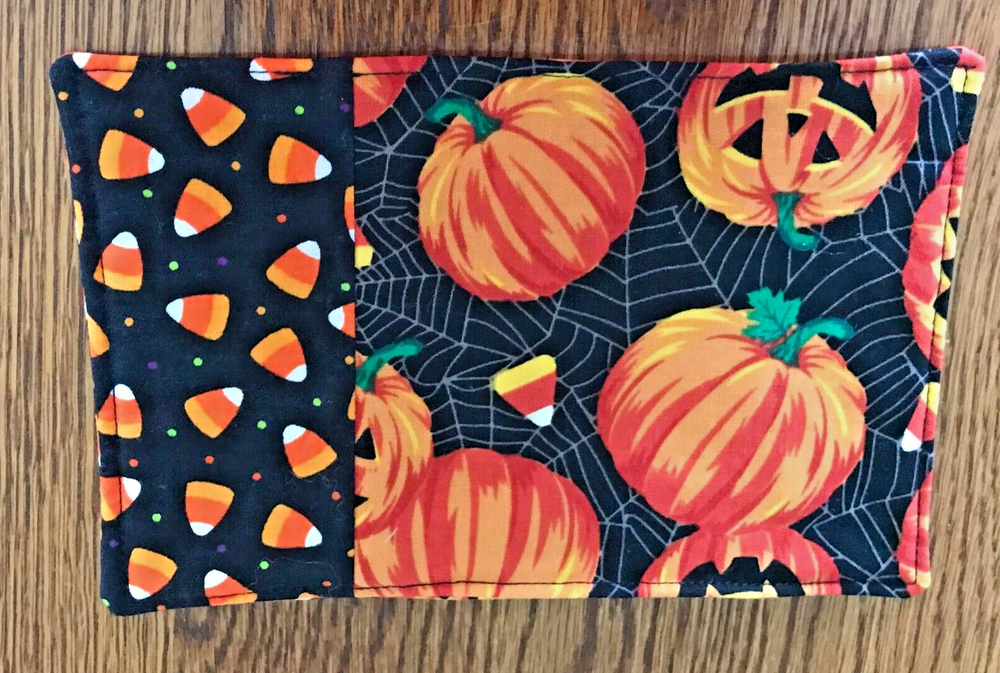 Candy Corn, Pumpkins, Jack O' Lanterns & More Mug /Snack Rug   7 1/4