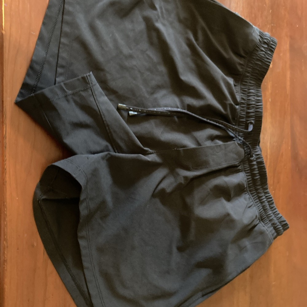 Lululemon Unisex shorts Size M Elastic Waist with Drawstring Pockets