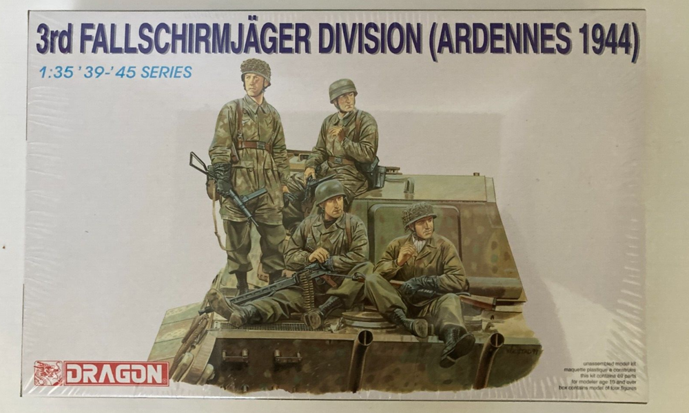 Dragon 1/35 3rd Fallschirmjager Division Ardennes 1944  New Sealed Kit #6113