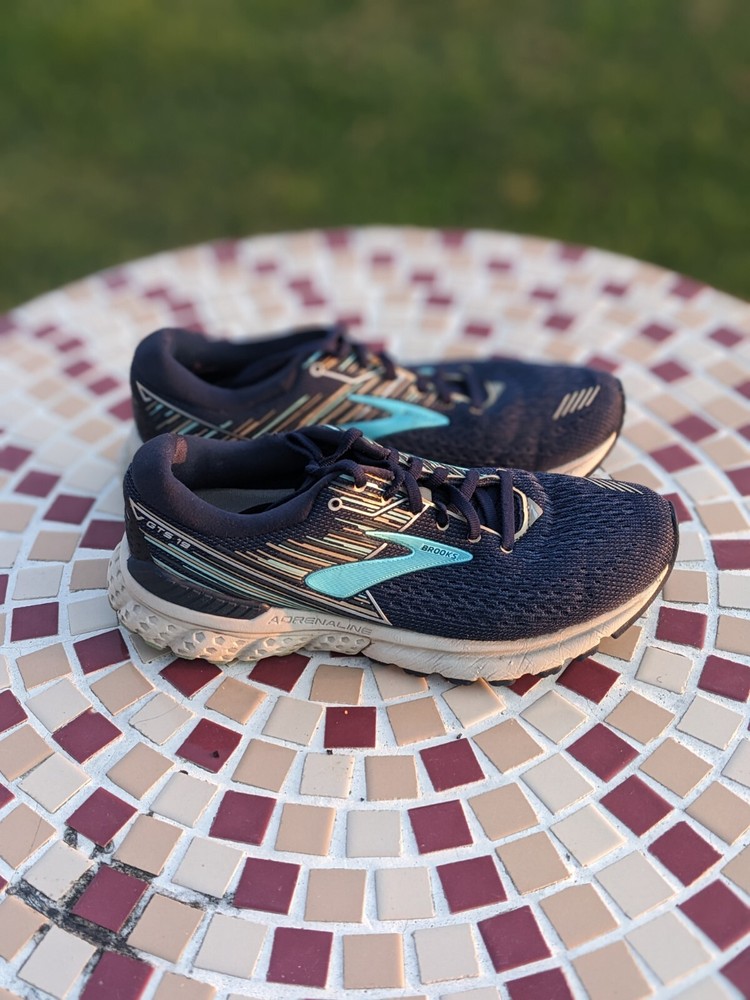 Brooks Adrenaline GTS 19 Running Shoes Women's Size 8.5 Blue