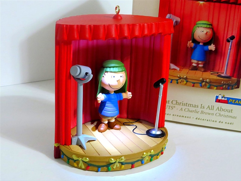 SNOOPY PEANUTS CHARLIE BROWN HALLMARK CHRISTMAS ORNAMENT LIGHTS SOUND LINUS 2007