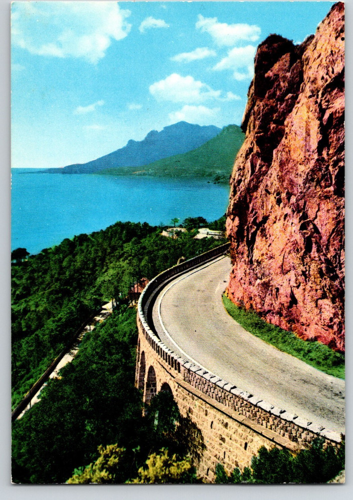France Cote D'Azur French Riviera Esterel Red Rocks Continental Postcard