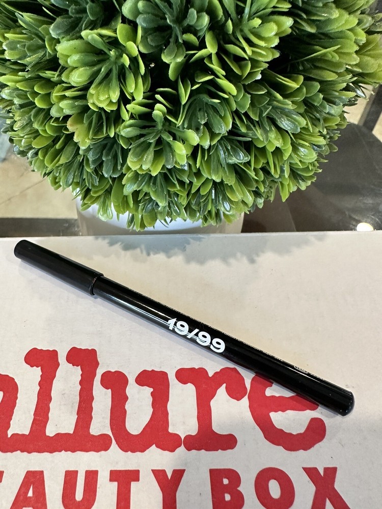 19/99 Beauty Precision Colour Pencil in NEUTRA 1.1 g .04 oz Full Size NEW