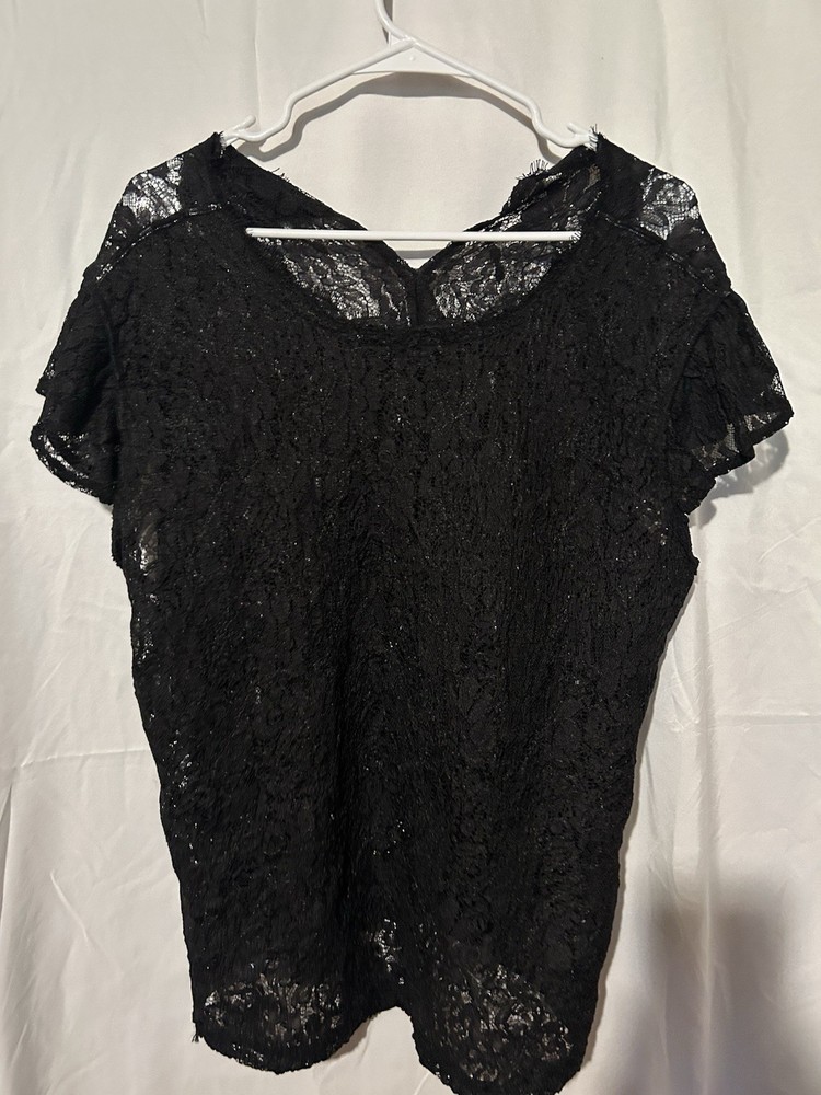 Maurices Women’s 2XL Black Solid Lace Sheer V-Neck Short Sleeve Pullover Blouse