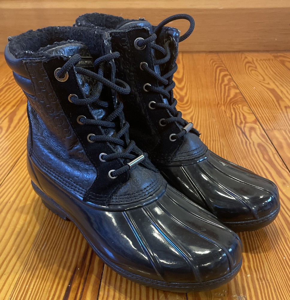 Michael Kors Black Easton Faux Fur Lined Lace Up Duck Women's Boot Size 9M