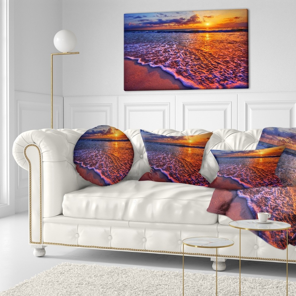 Designart 'Colorful Sunset and Wavy Waters' Seashore Throw