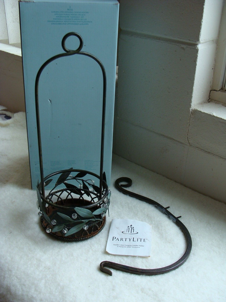 PartyLite Garden Lites Hanging Candle Holder Green Leaf Metal Basket Retired