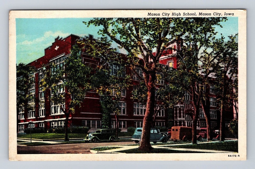 Mason City IA-Iowa, Mason City High School, Antique, Vintage Souvenir Postcard