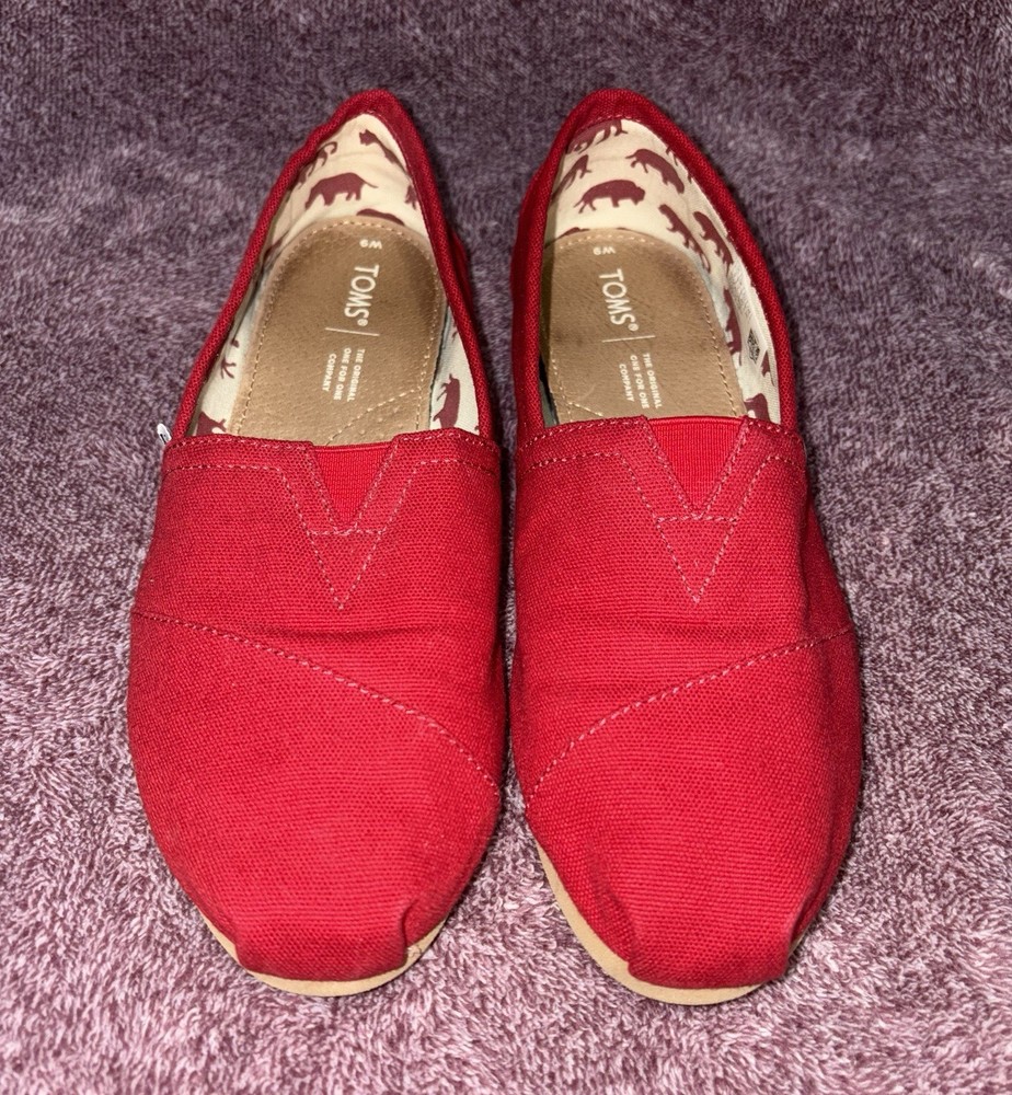 TOMS Classic Women's Size 9 M Red Canvas Casual Comfort Flats Slip On Shoes