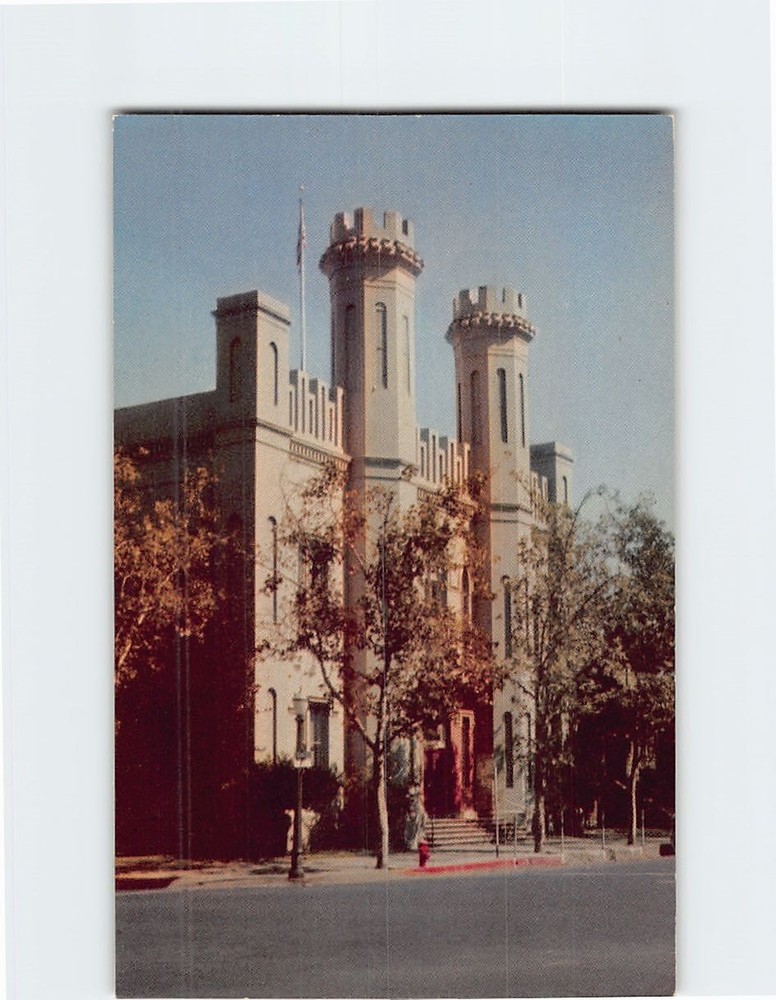 Postcard Yuba County Court House Marysville California USA