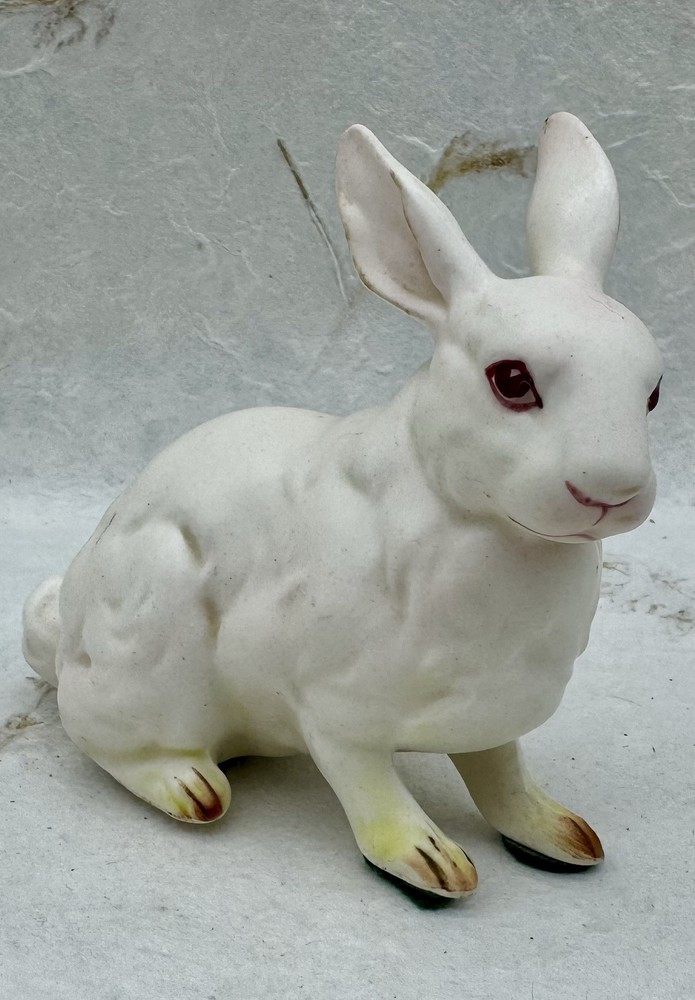 Vintage Lefton H880 White Bunny Rabbit Porcelain Figurine Easter Decor Japan