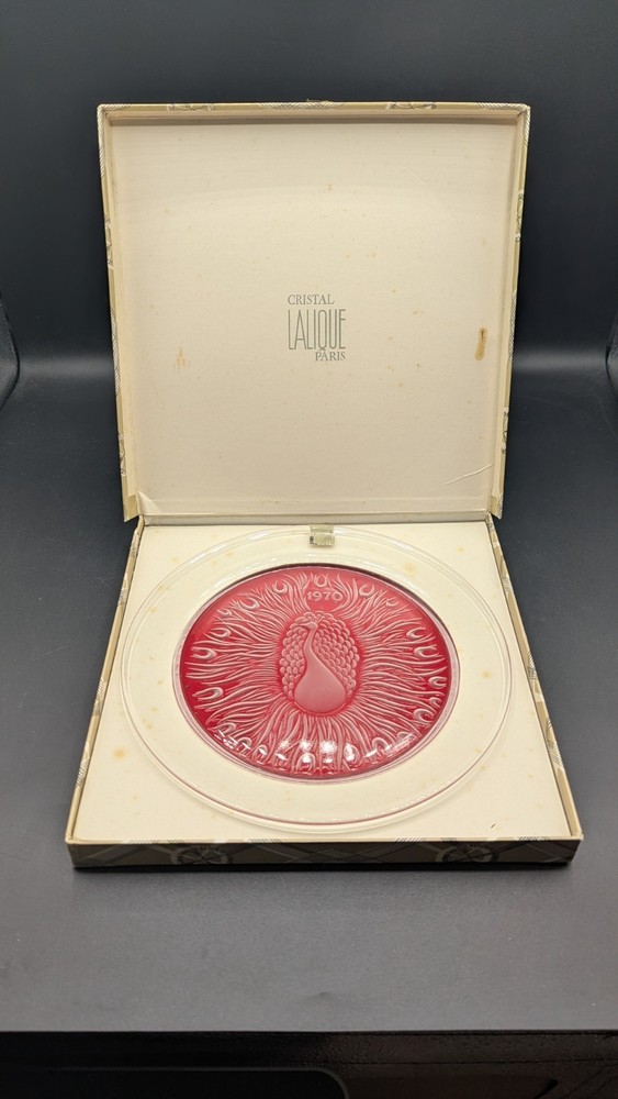 Lalique Vgt Crystal Annual Collectors 1970 Paon Peacock signed w/Hinged Box