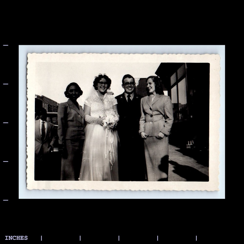 Vintage Photo MAN WOMEN BRIDE GROOM WEDDING DRESS
