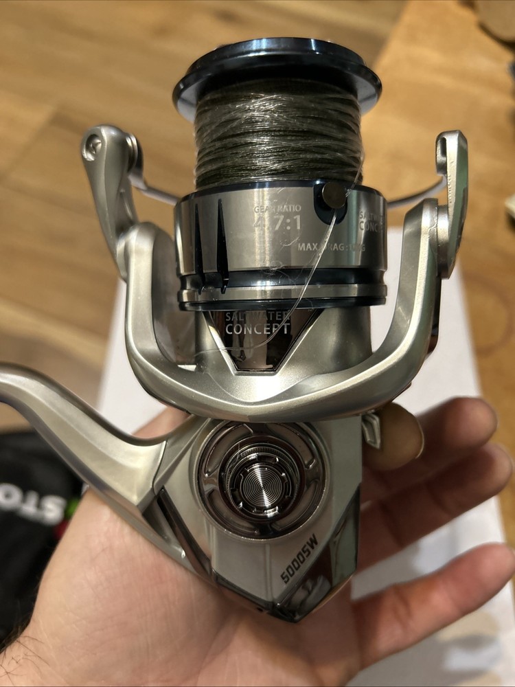 ACCURETTA Spinning Fishing Reel Metal 4.7:1 Rataio Size FPS 5000 Spin Reel