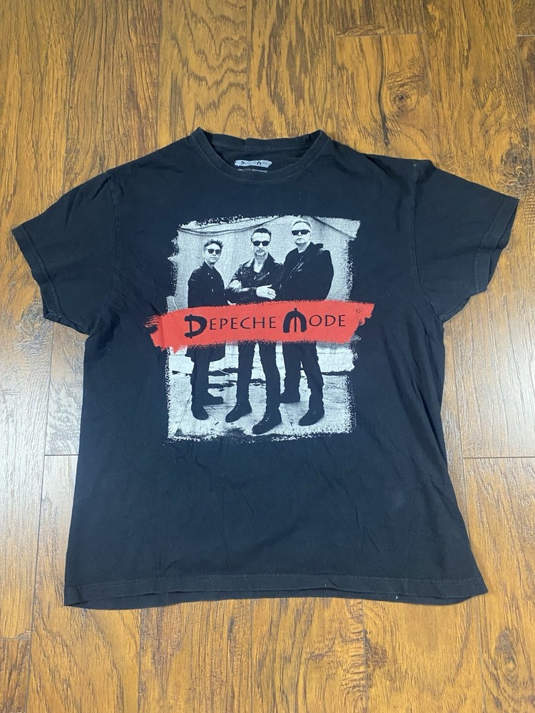 Depeche Mode Global Spirit 2018 Tour Band T-Shirt Medium