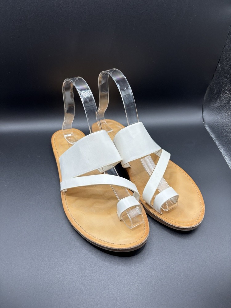 Soda Ring Toe Crisscross Slide Sandals White Women’s Size 8.5 Casual Flats Shoes
