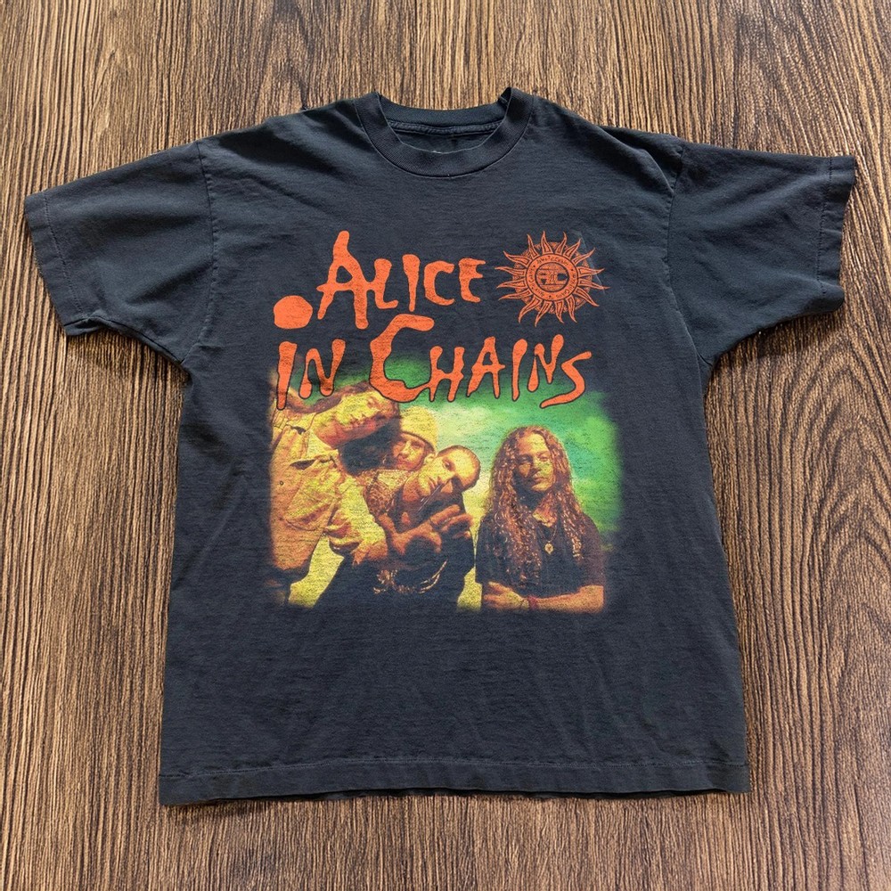 Alice In Chains Vintage Grunge Rock Graphic T Shirt