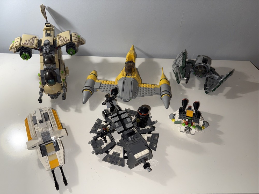 Rare Incomplete Lego Star Wars Lot with 5 Sets and Minifigures