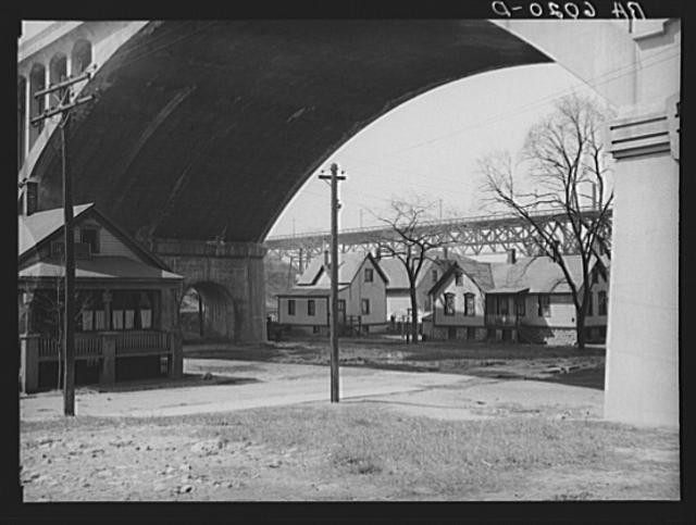 Photo:Milwaukee Wisconsin 1936 Housing Under Wisconsin Avenue Viaduct FSA