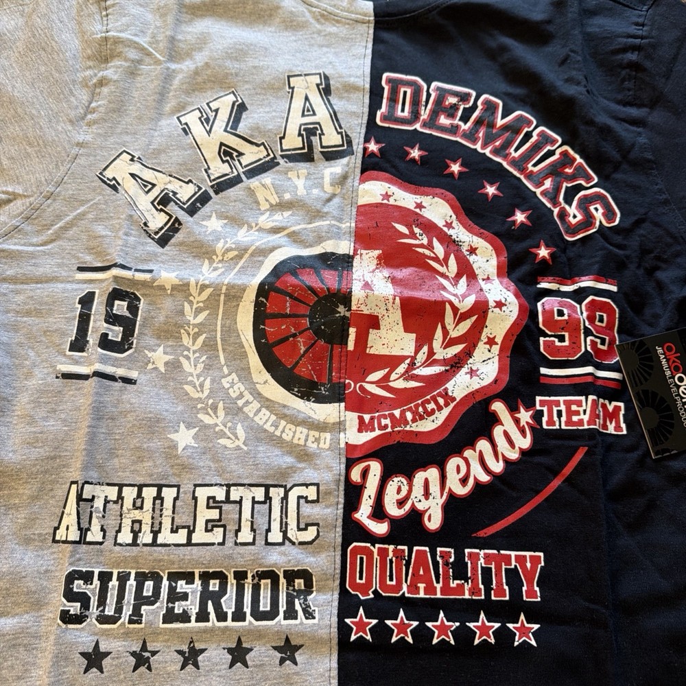 Akademiks Men's Patch Front Americana T-Shirt featuring a split-tone Size Small
