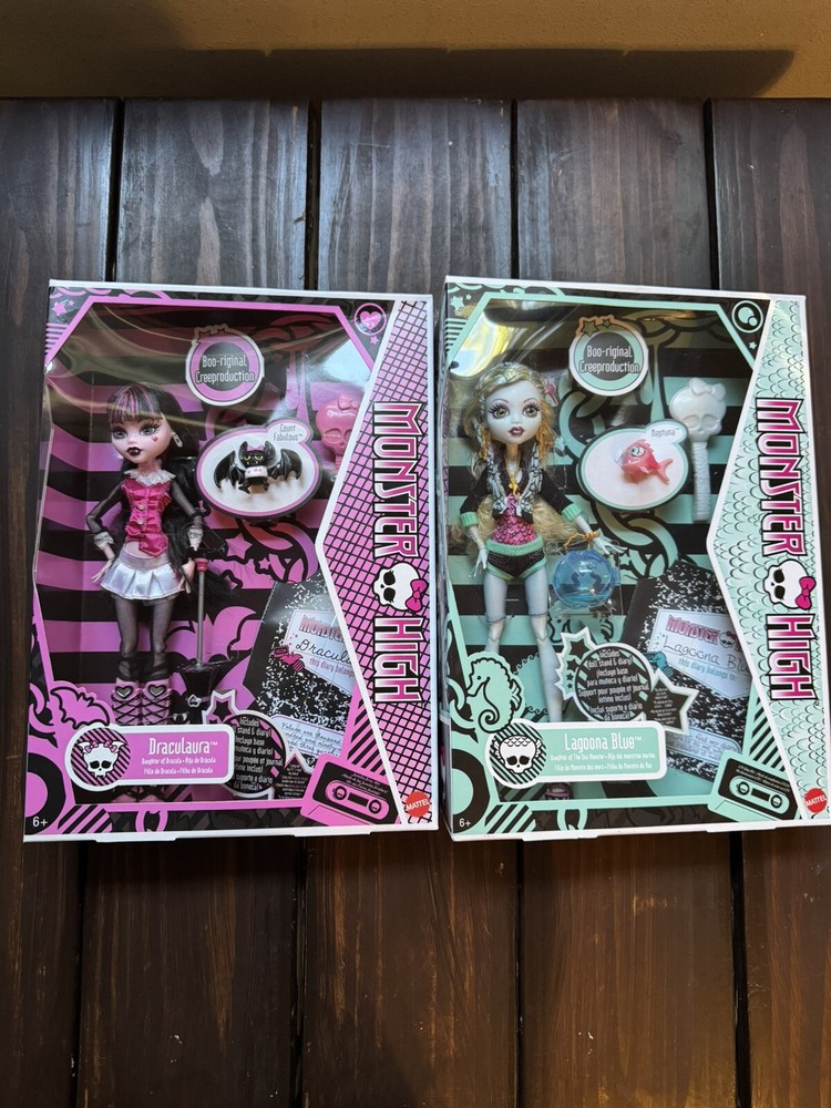 Monster High Draculaura  Lagoona Blue  *2 pack BUNDLE*  Reproduction Dolls