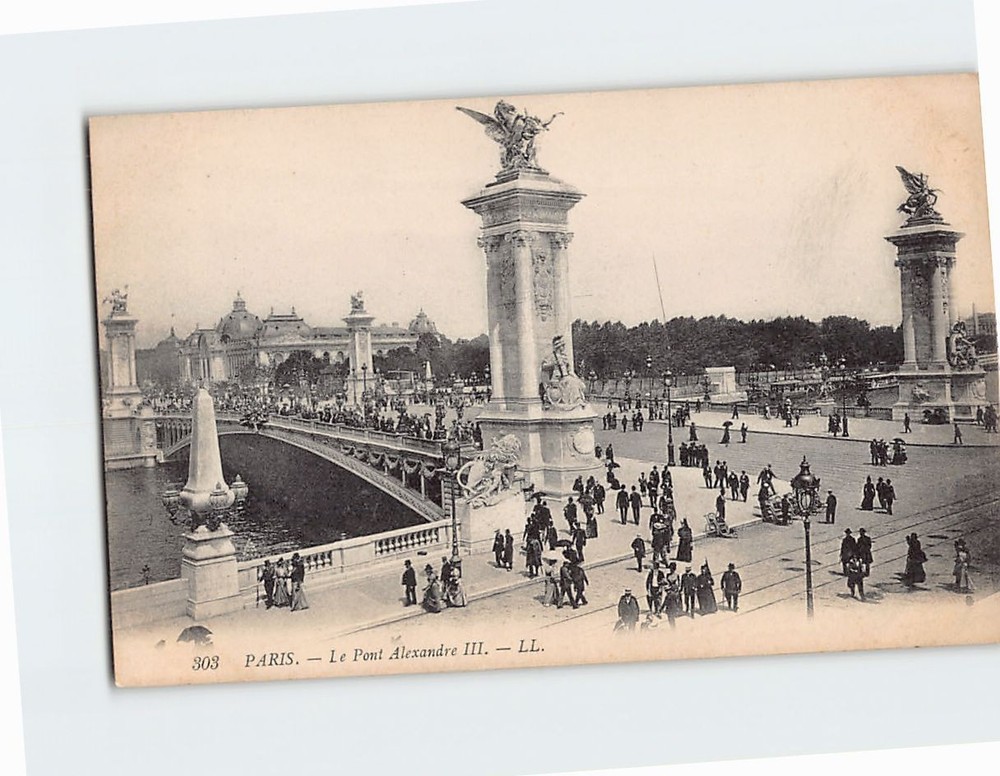 Postcard Le Pont Alexandre III Paris France