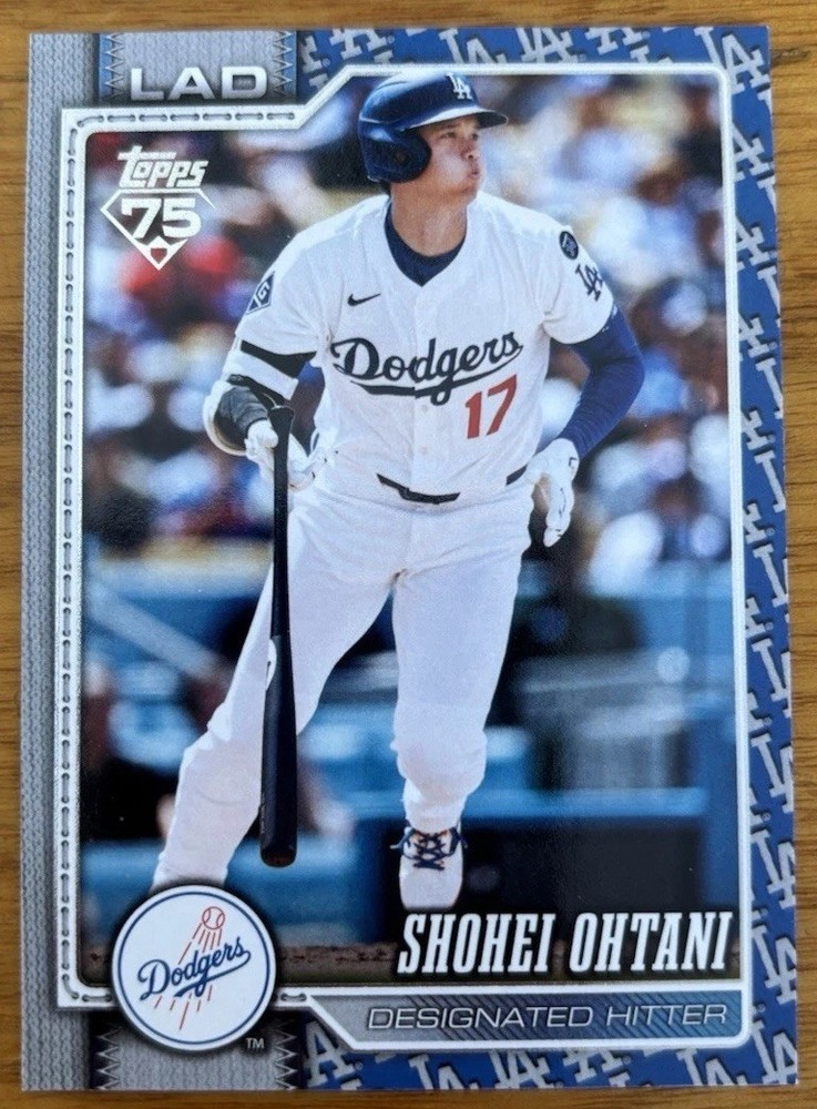 Topps 2026 Series 1 Shohei Ohtani #200 Los Angeles Dodgers Team Logo Border SSP