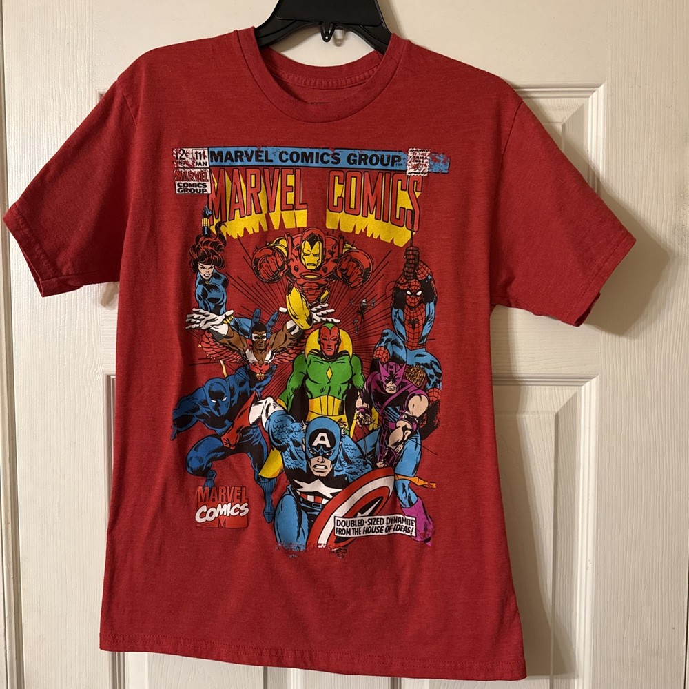 Marvel Comics Graphic T-Shirt Avengers Iron Man Captain America Red Men’s M