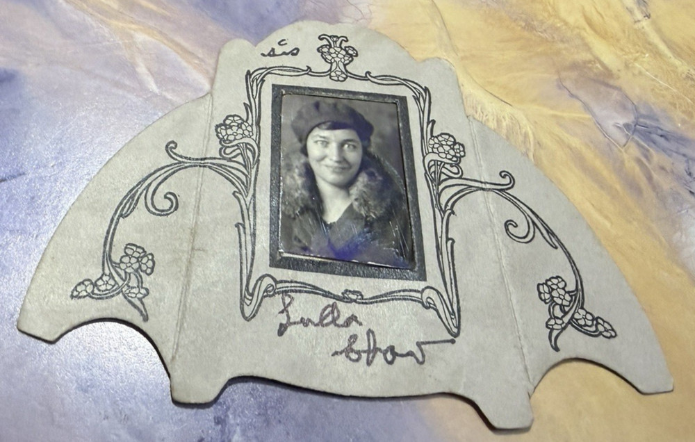 Antique 1920-1930's PENNY ARCADE PHOTO IN CARDBOARD HOLDER LOUELLA SHAW