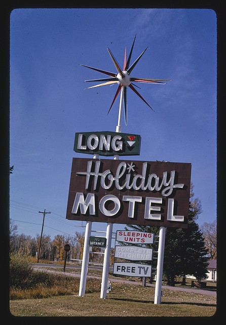 Photo:Long's Holiday Motel sign, Gunnison, Colorado