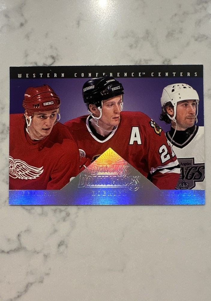 1994-95 Donruss - Dominators Wayne Gretzky, Sergei Fedorov, Jeremy Roenick #5